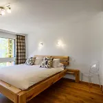 Veronica Apartment