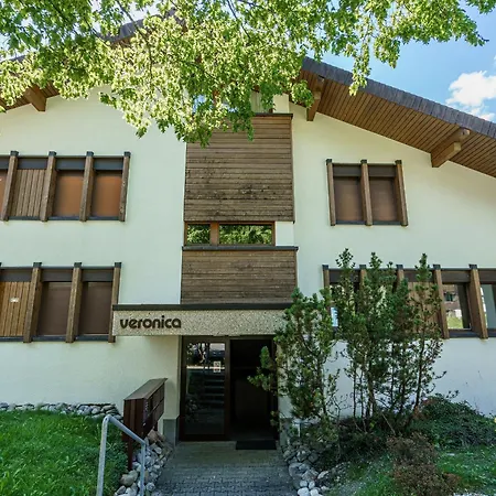 Veronica * Wengen